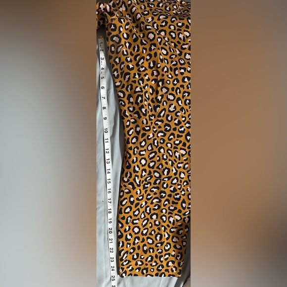 NWOT Old Navy Leopard Cheetah Pixi Pants 20 Animal Print - Picture 6 of 6